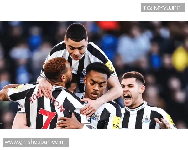 足球场上的截球高手们他们如何改变比赛的格局与结果