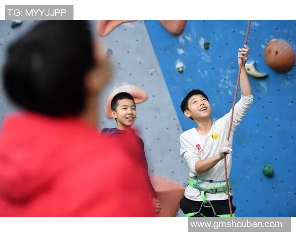 攀岩战术解析：成都攀岩队边路渗透体系的创新与实践探讨